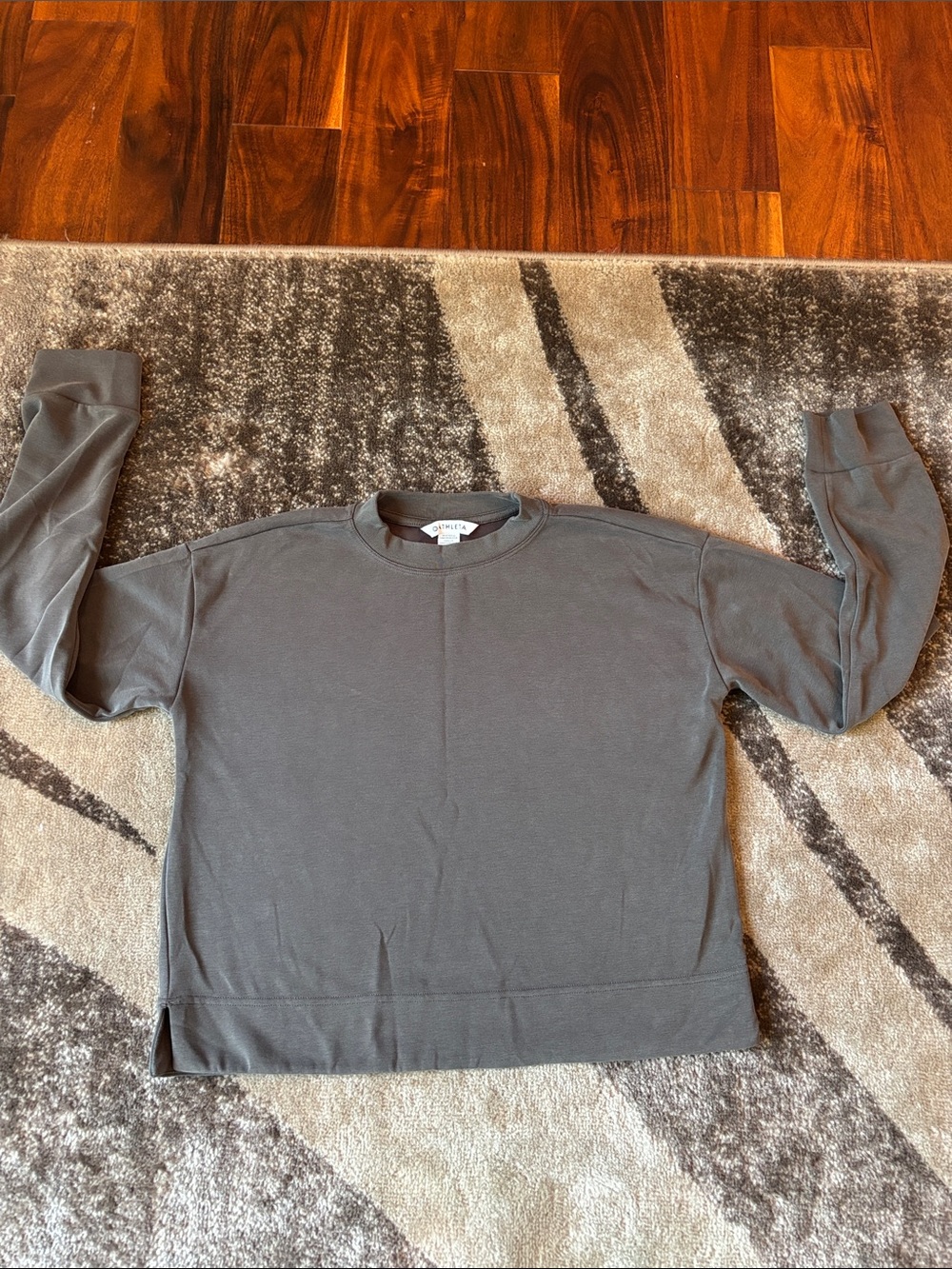 Athleta Women's Crewneck Sweatshirt in Charcoal Gray
